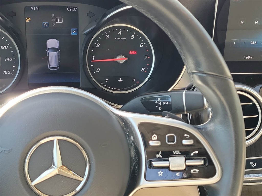 Vehicle image 19 of 30