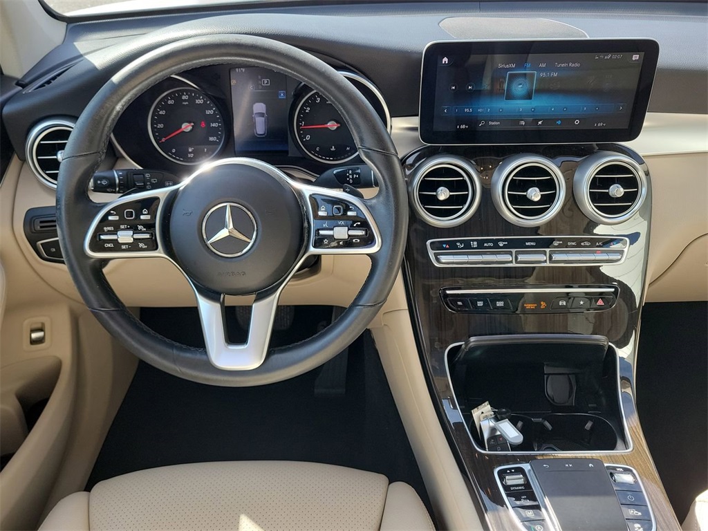 Vehicle image 18 of 30