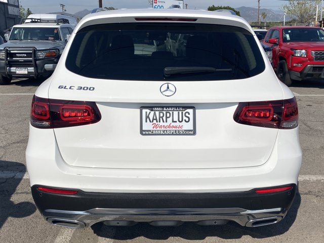 Vehicle image 4 of 24