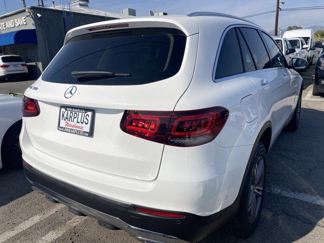 Vehicle image 2 of 24
