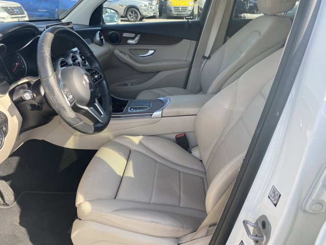 Vehicle image 12 of 24