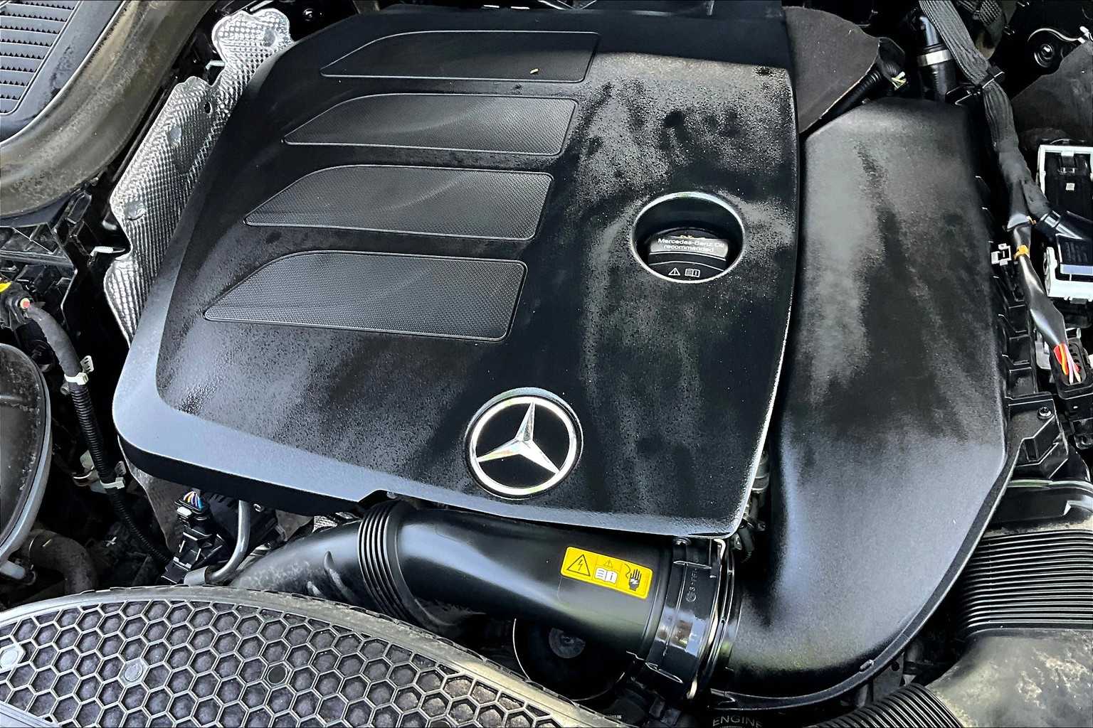 Vehicle image 8 of 33