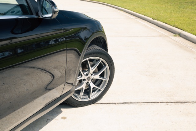 Vehicle image 7 of 18