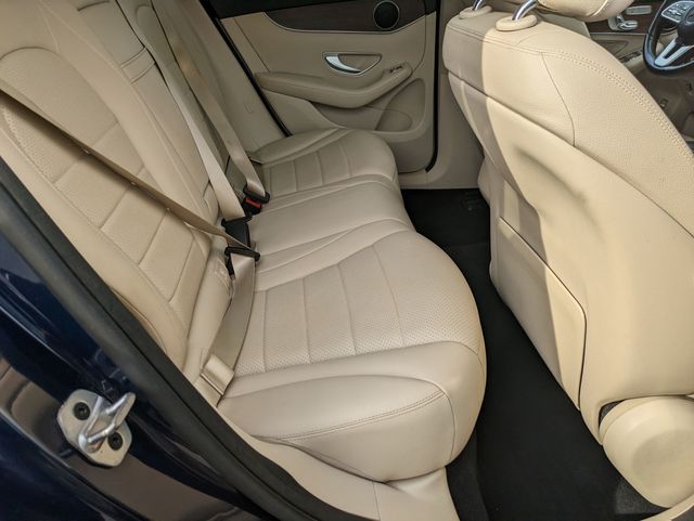 Vehicle image 13 of 30