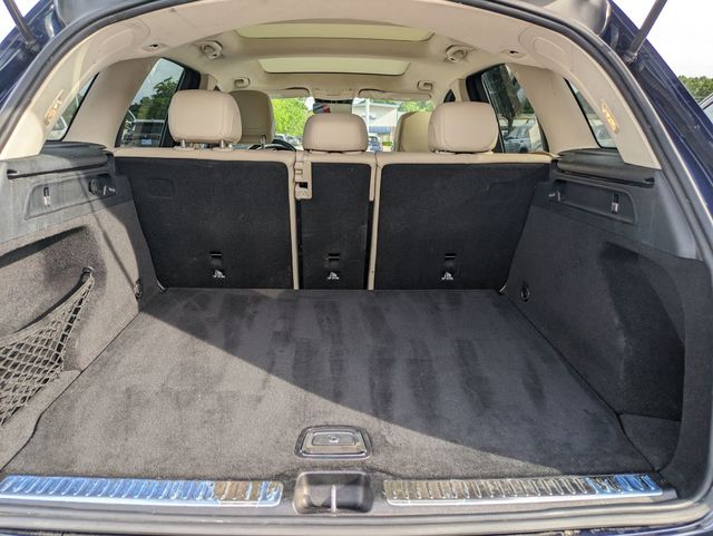 Vehicle image 12 of 30