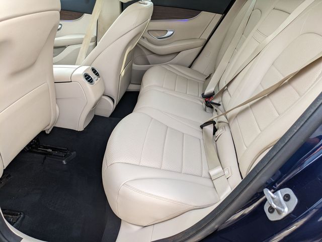 Vehicle image 14 of 30