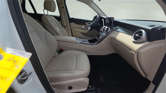 Vehicle image 11 of 30