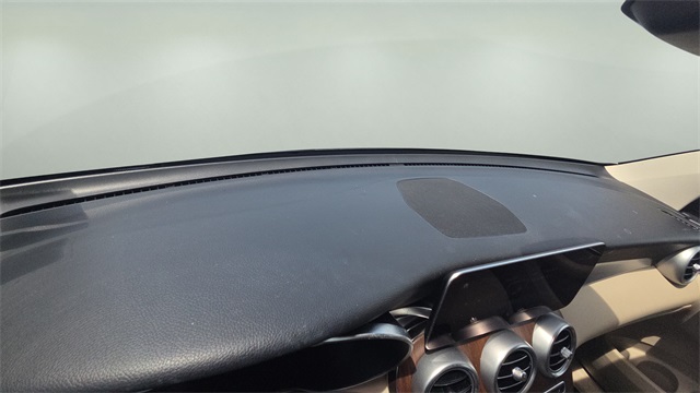 Vehicle image 17 of 30