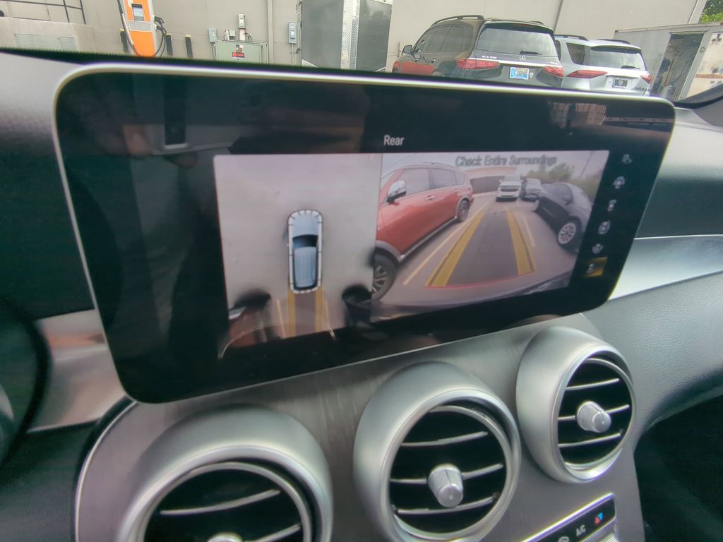 Vehicle image 12 of 25