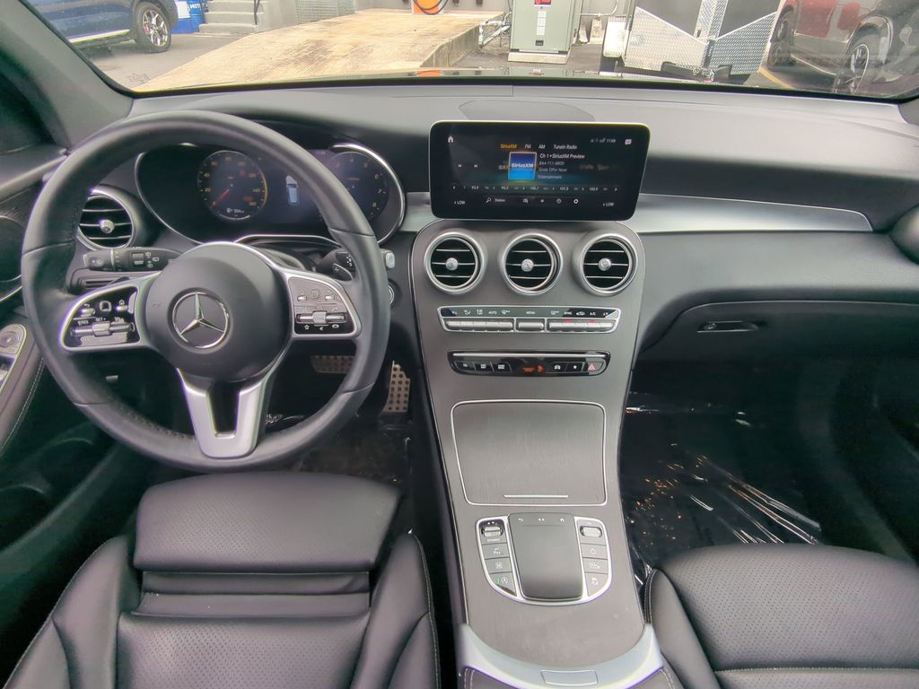 Vehicle image 7 of 25