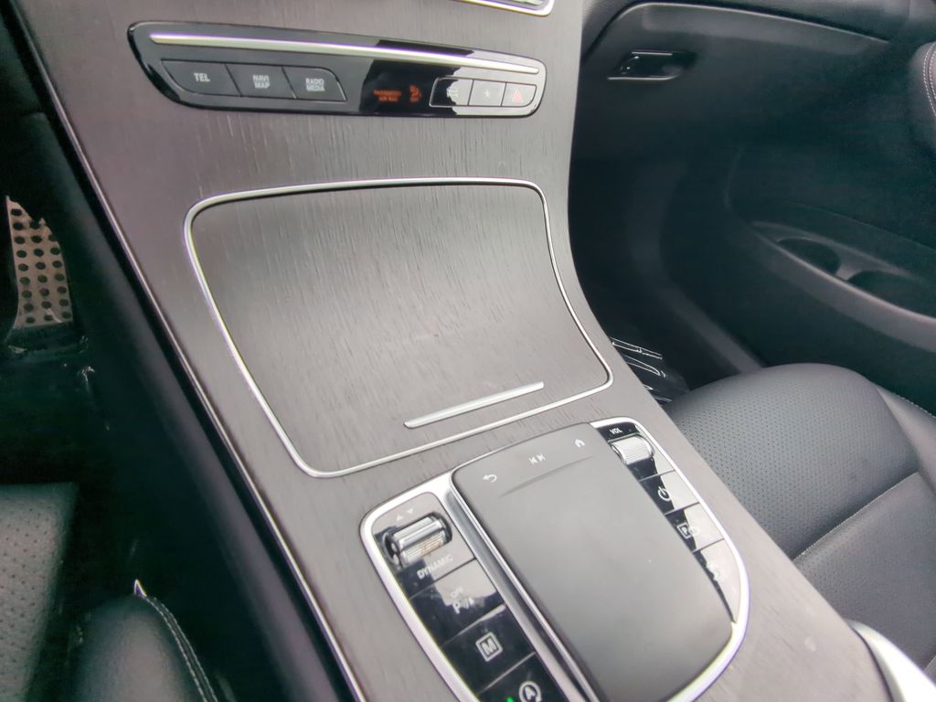 Vehicle image 13 of 25