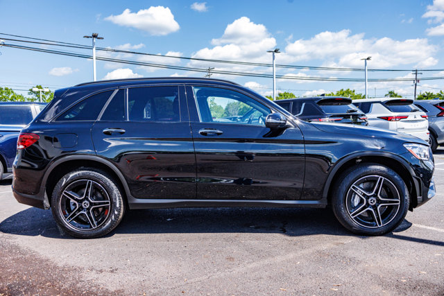 Vehicle image 4 of 30