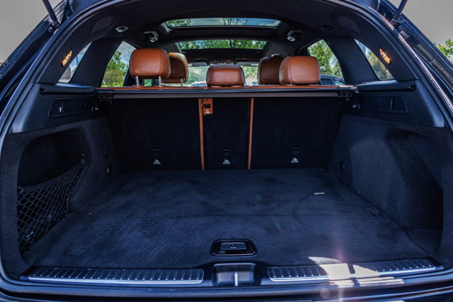 Vehicle image 22 of 30