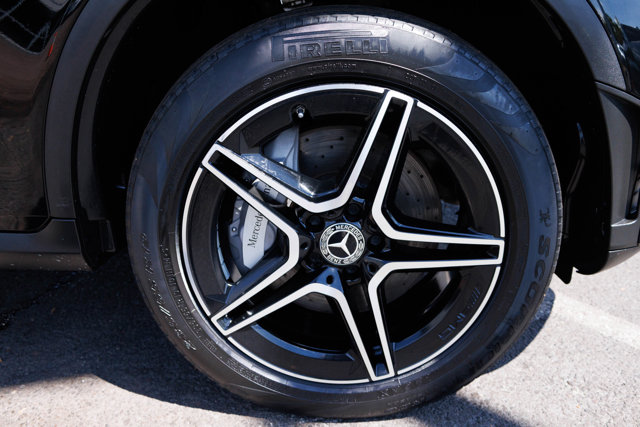 Vehicle image 12 of 30