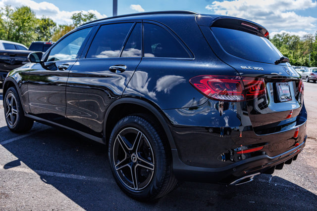 Vehicle image 6 of 30