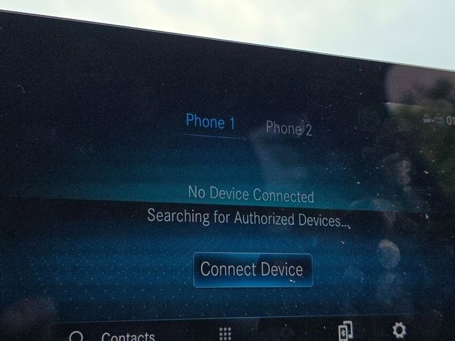 Vehicle image 33 of 35