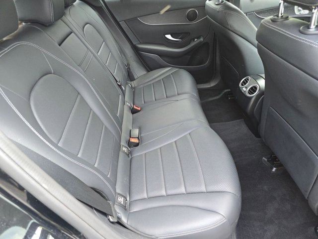 Vehicle image 18 of 35