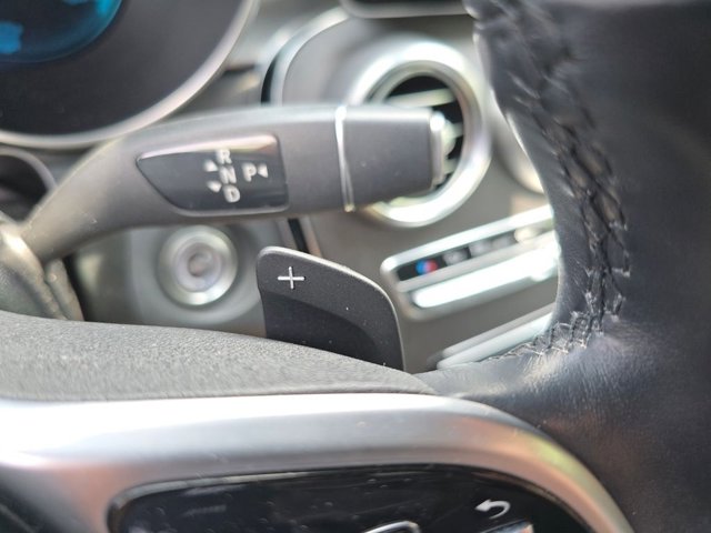 Vehicle image 27 of 35