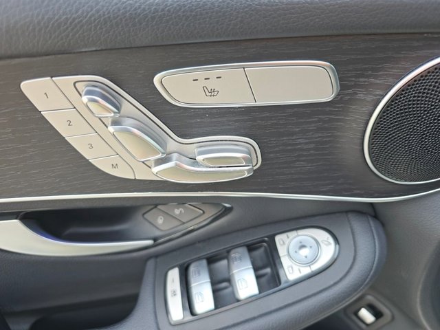 Vehicle image 24 of 35