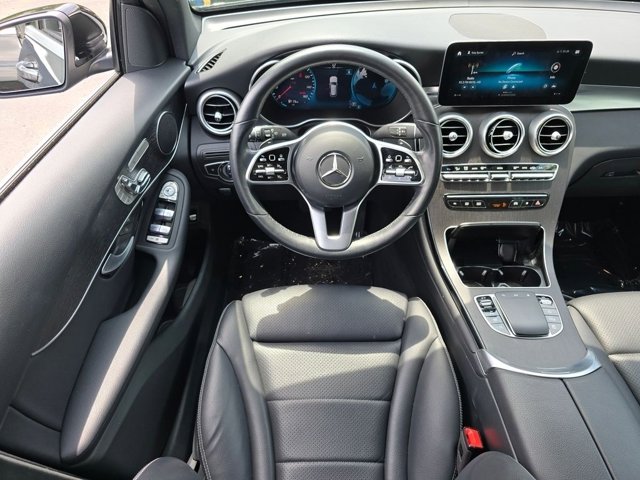 Vehicle image 23 of 35