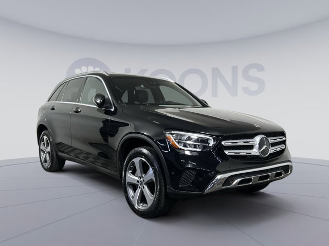 2022 Mercedes-Benz GLC 300 Image 3 of 22