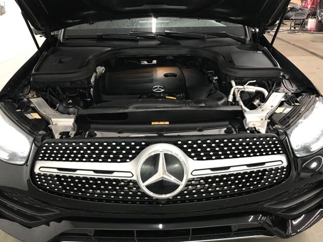 Vehicle image 8 of 37