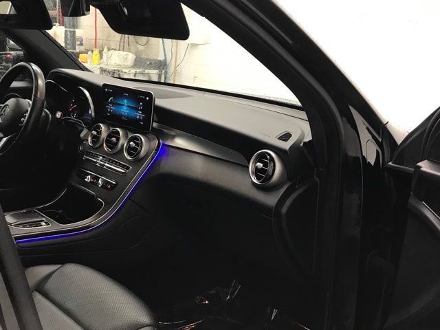 Vehicle image 18 of 37