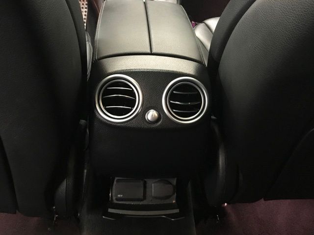 Vehicle image 29 of 37