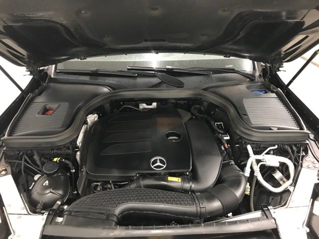 Vehicle image 7 of 37