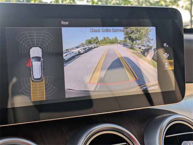 Vehicle image 22 of 28