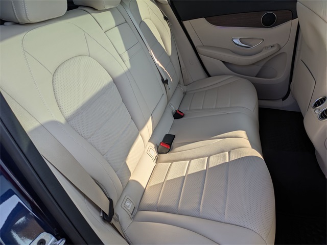 Vehicle image 14 of 28