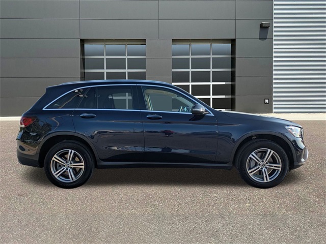 Vehicle image 4 of 28