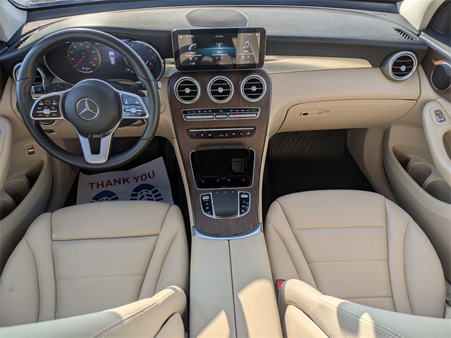Vehicle image 18 of 28