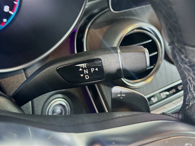 Vehicle image 19 of 30