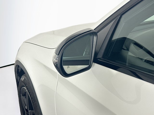 Vehicle image 22 of 30