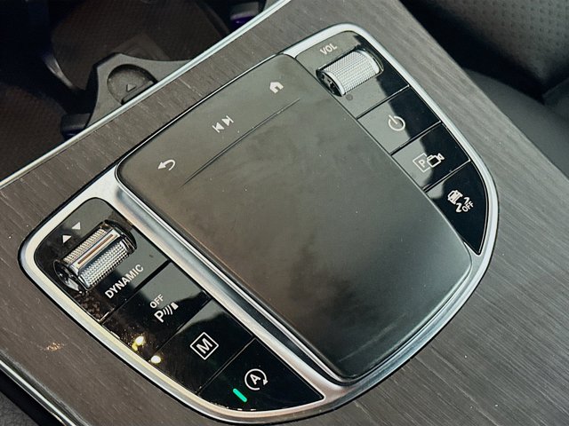 Vehicle image 23 of 30