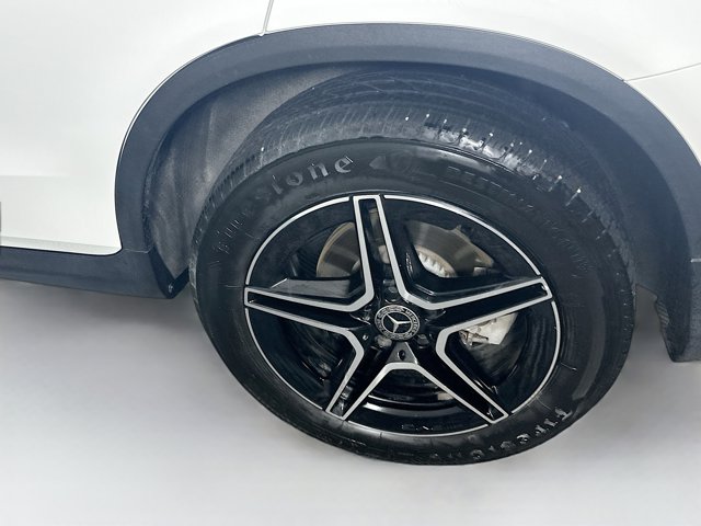Vehicle image 10 of 30