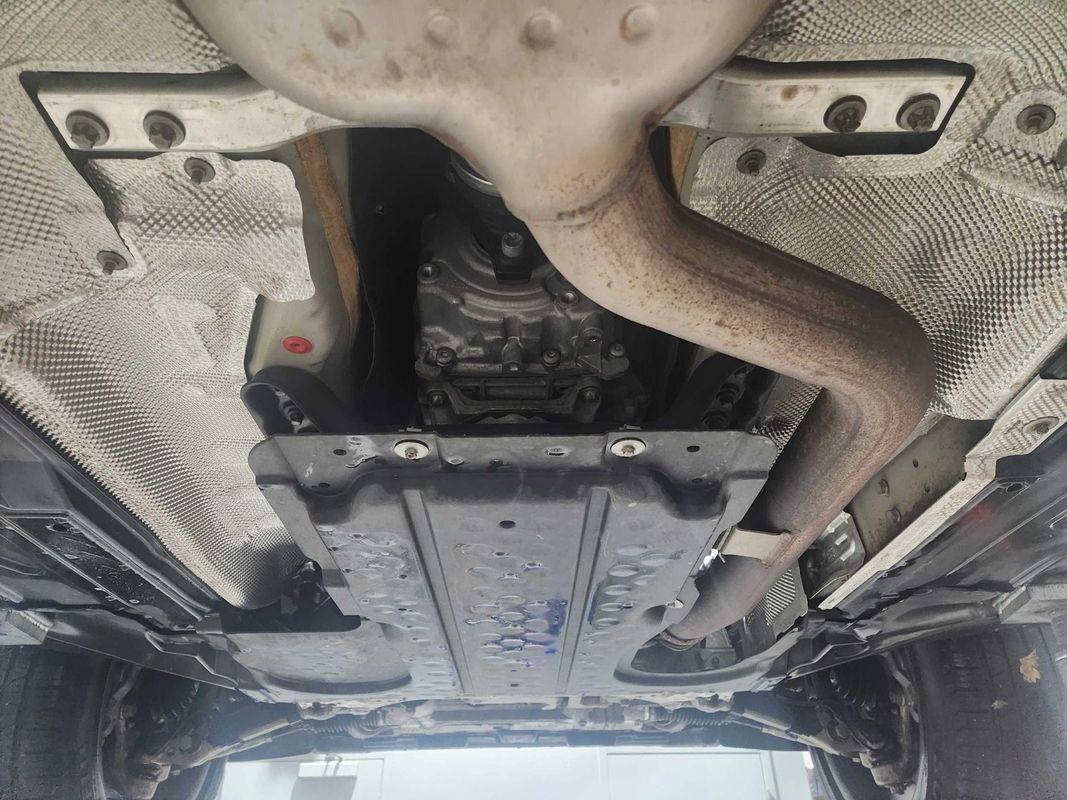 Vehicle image 110 of 120