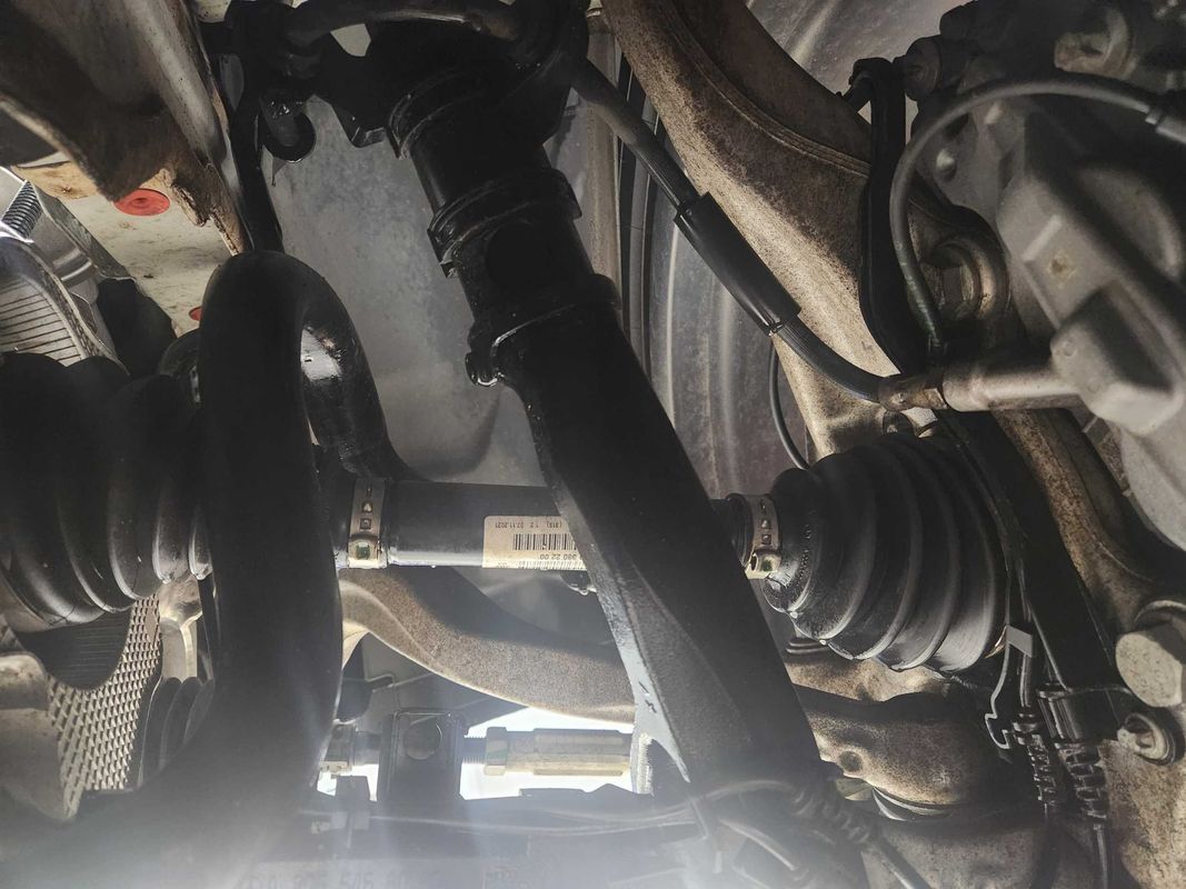 Vehicle image 115 of 120