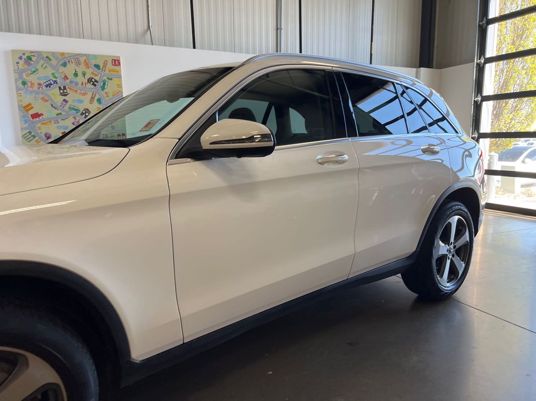 Vehicle image 4 of 120