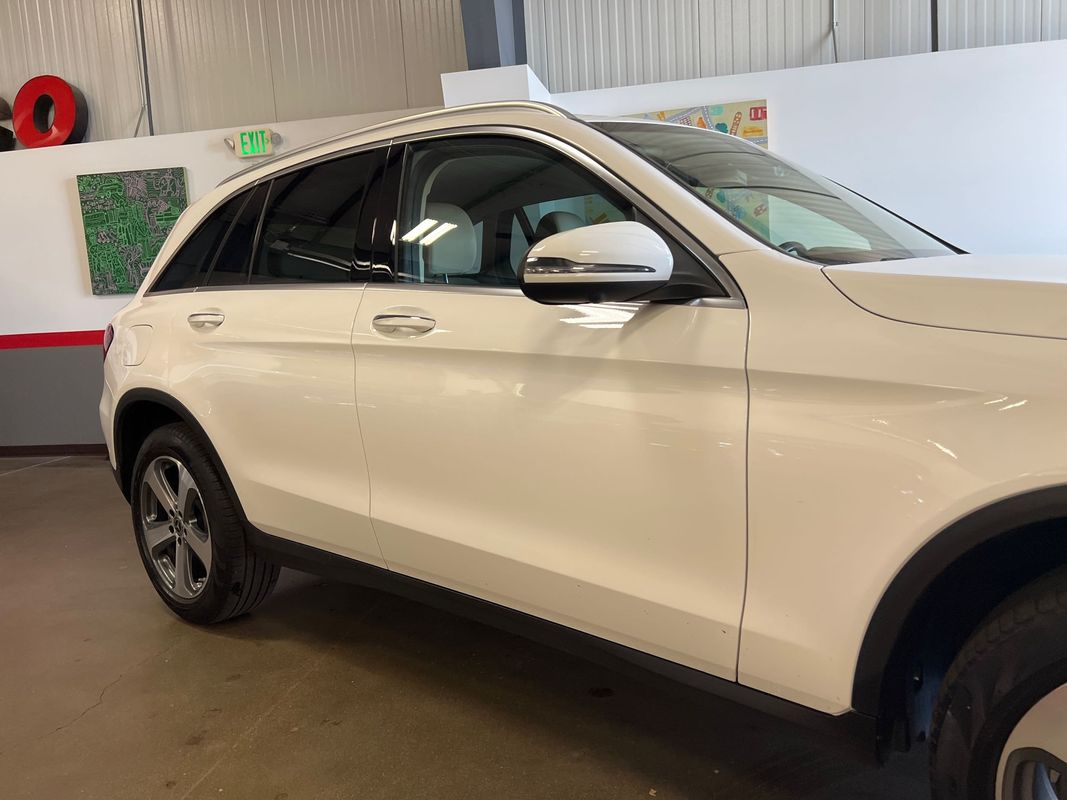 Vehicle image 10 of 120