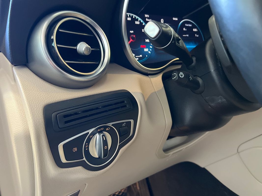 Vehicle image 72 of 120