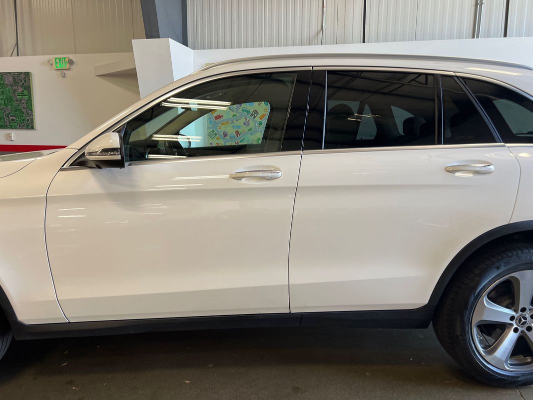 Vehicle image 22 of 120
