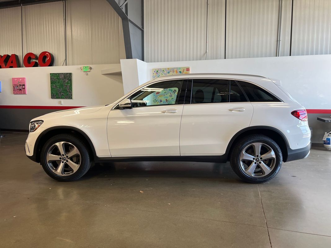Vehicle image 21 of 120
