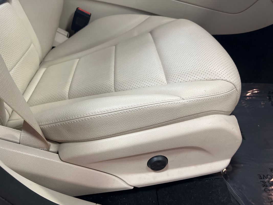 Vehicle image 87 of 120