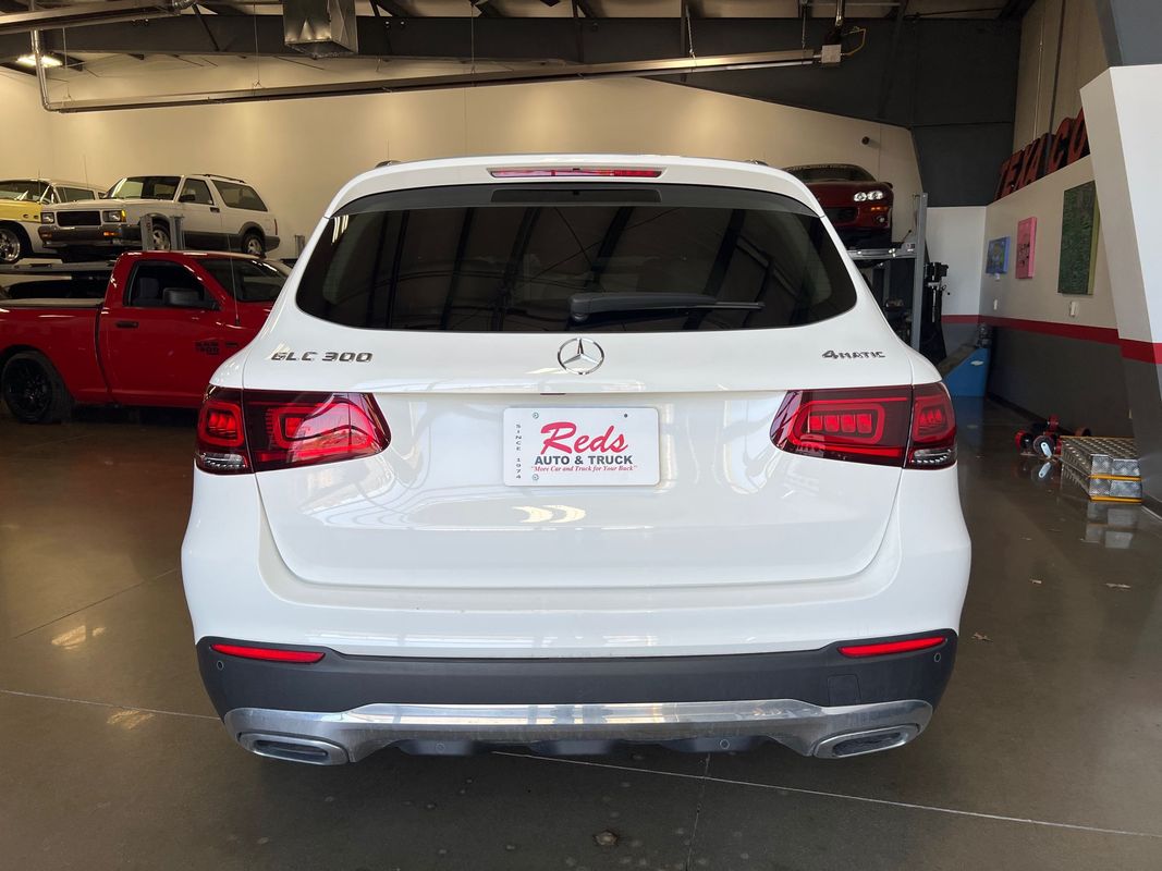 Vehicle image 17 of 120