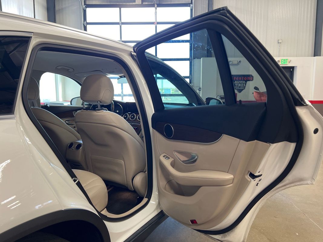 Vehicle image 94 of 120