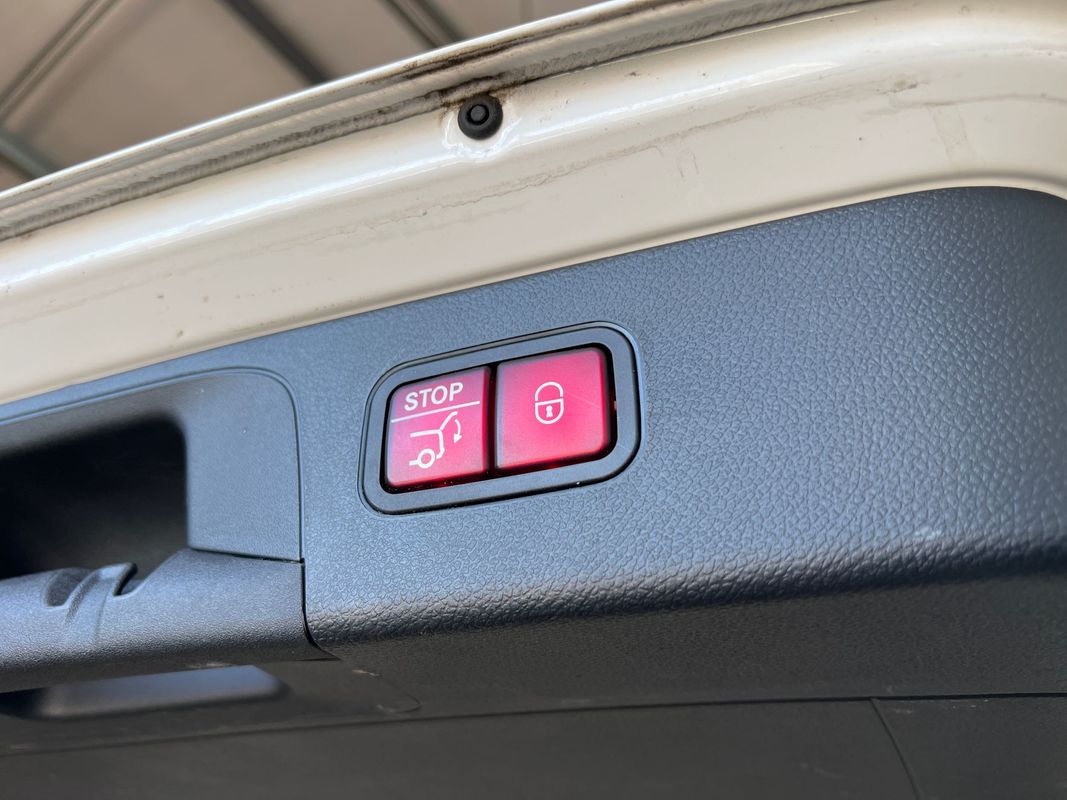 Vehicle image 41 of 120