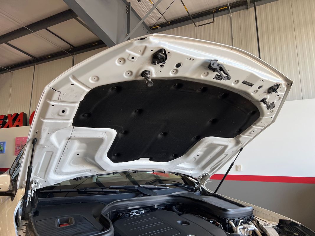 Vehicle image 63 of 120