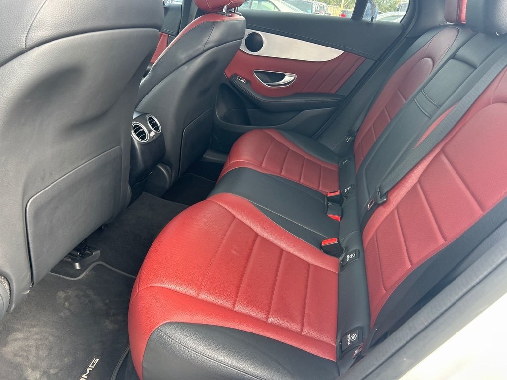 2022 Mercedes-Benz GLC 300 Image 14 of 17